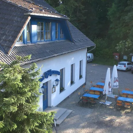 Hotel Faehrkrug 3*