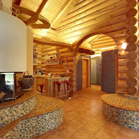 Hotel Faehrkrug 3*