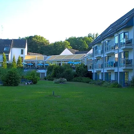 Faehrkrug Hotel 3*